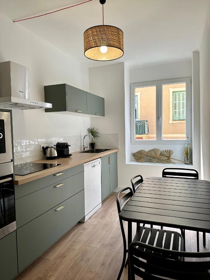 Magnifique T3 Equipe Et Climatise Centre Ideal 4 Personnes Ajaccio (Corsica)